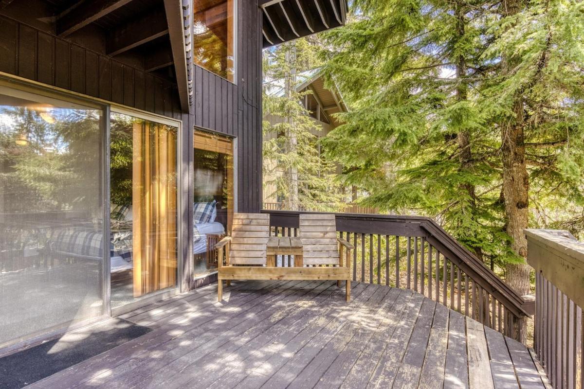 Great Blue Lodge - Spacious Ski Lodge, Hot Tub, Sauna, Game Room & More กัฟเวิร์นเมนท์แคมป์ ภายนอก รูปภาพ
