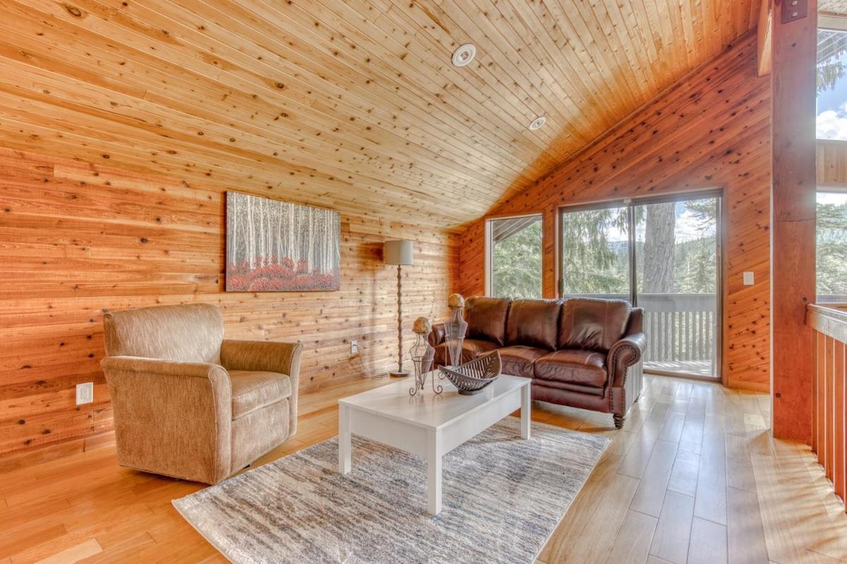 Great Blue Lodge - Spacious Ski Lodge, Hot Tub, Sauna, Game Room & More กัฟเวิร์นเมนท์แคมป์ ภายนอก รูปภาพ